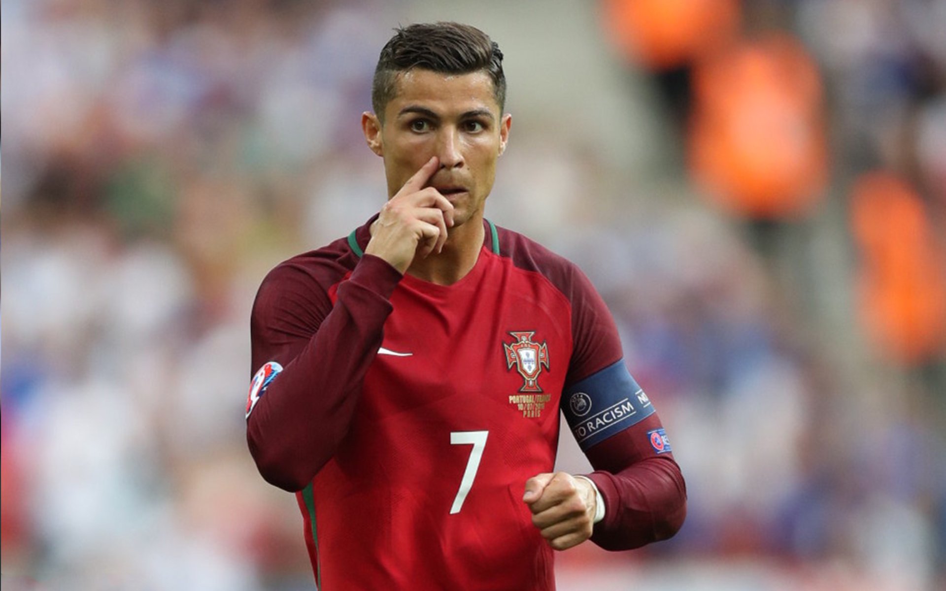 英雄迟暮与新人加冕，2026世界杯，布罗佐维奇闪耀，英格兰险胜捷克，宿命轮回中的强强对话